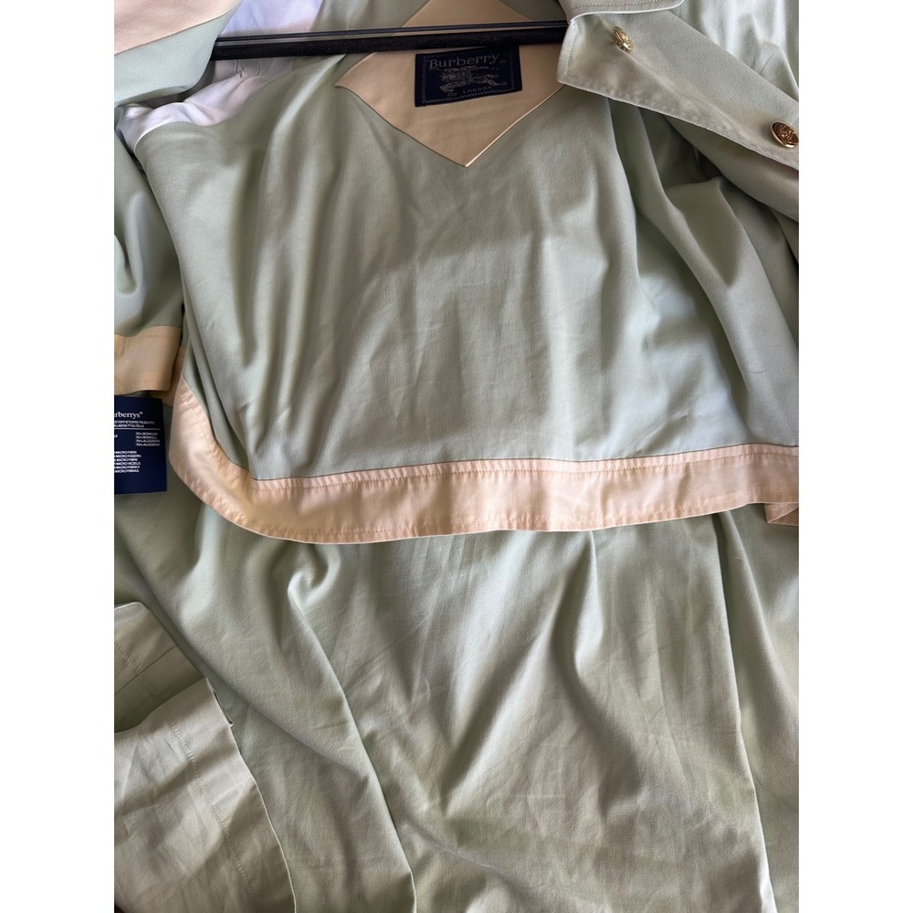 Vintage Burberrys' Mint Sage Green Mac Trench Coat Size 12L w/ Hanger & Dust Bag - Picture 10 of 11